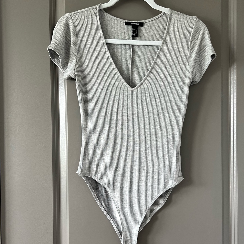 F21 gray ribbed bodysuit, worn twice